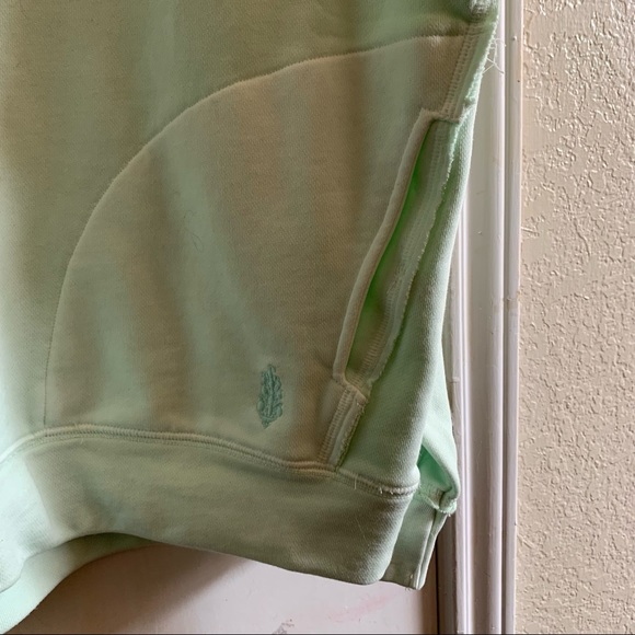 NWOT Free People light green sweater oversized S - Picture 3 of 4